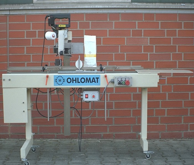 Verschließmaschinen – Armin Müller Mechanische Werkstatt / Maschinen